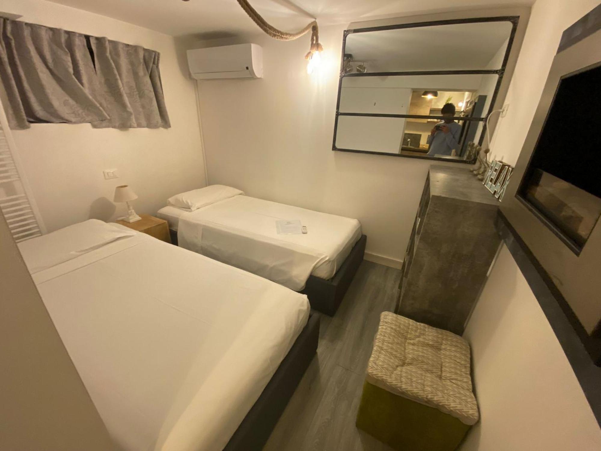 Double A Guest House เมสเตร ภายนอก รูปภาพ