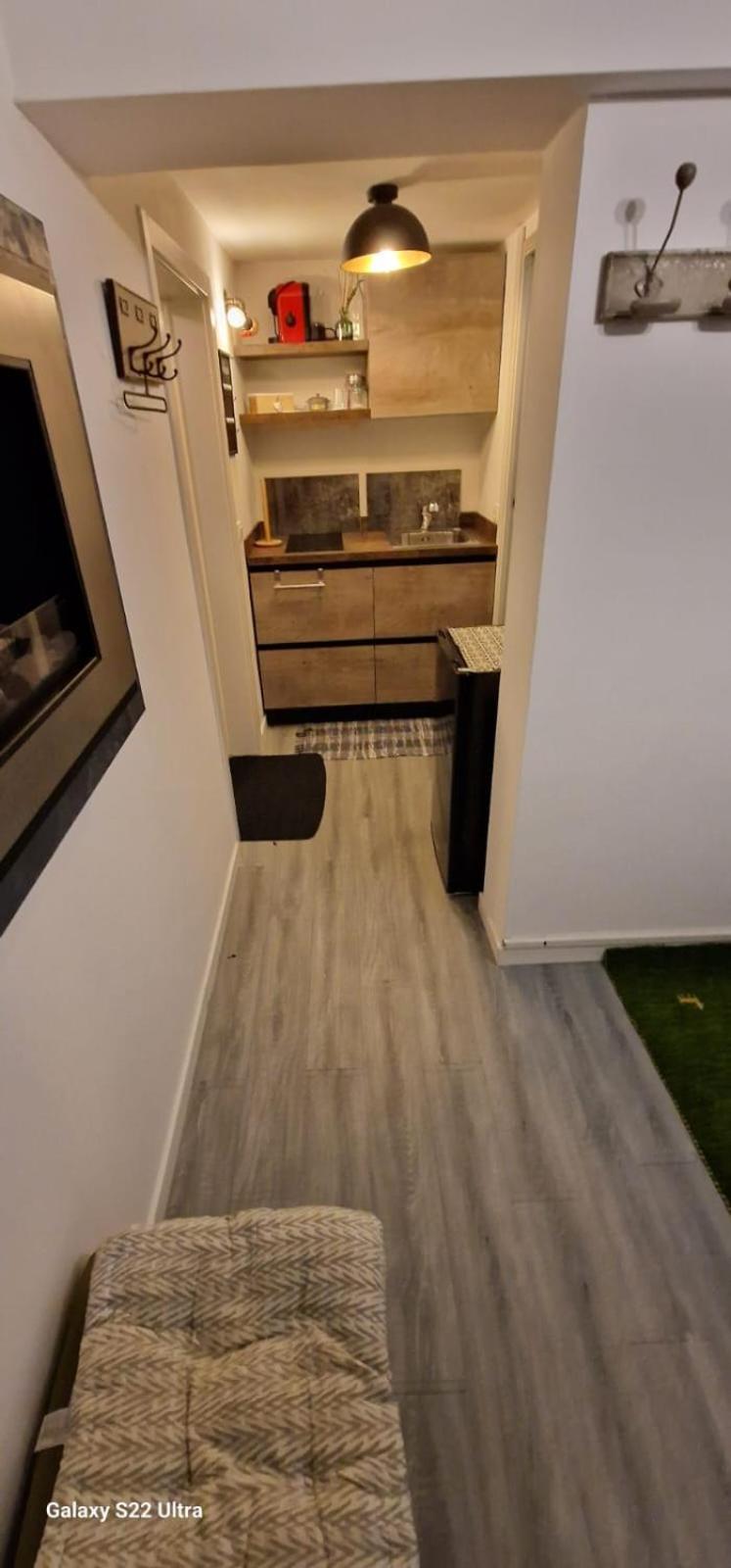Double A Guest House เมสเตร ภายนอก รูปภาพ